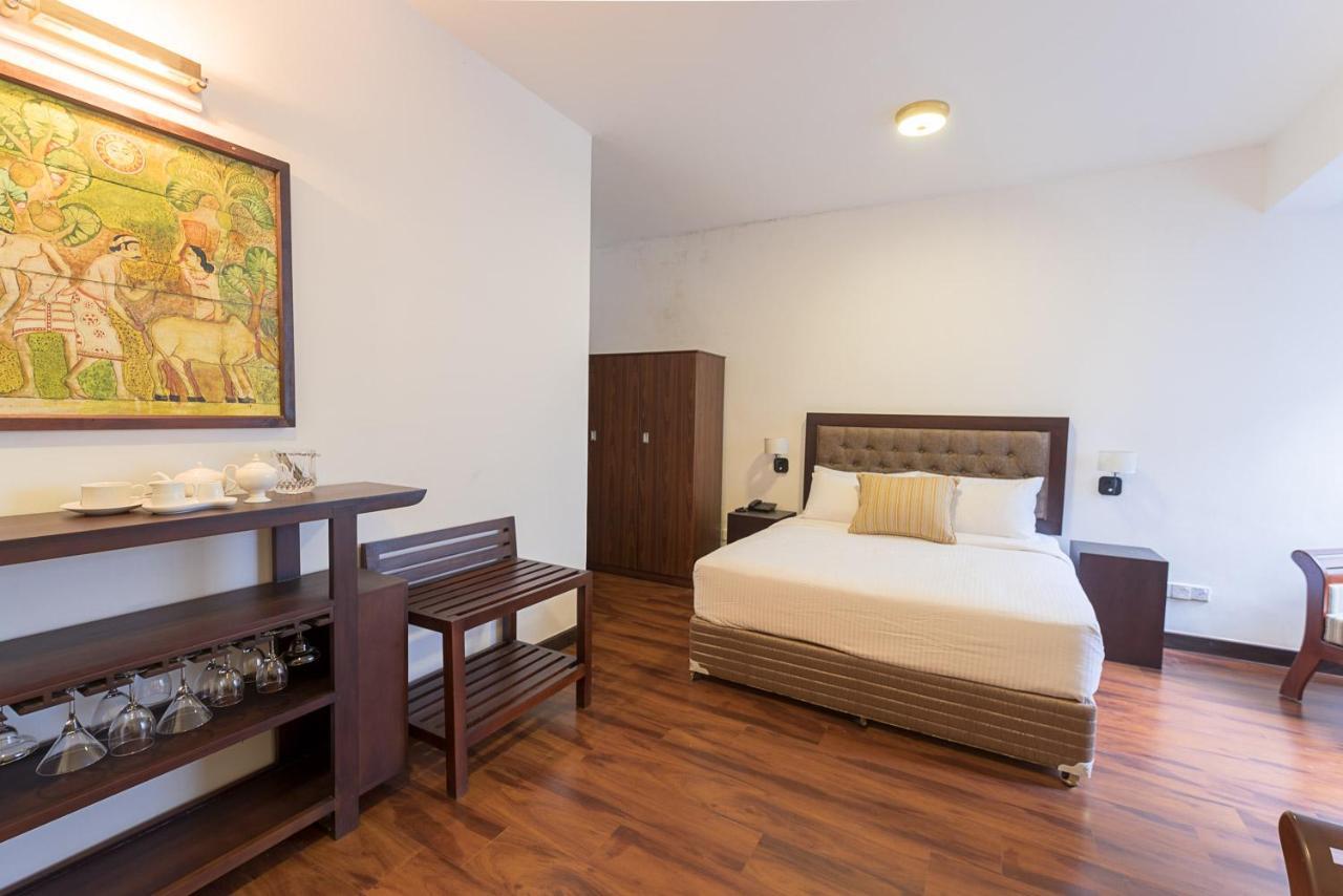 Pearl Royal Hotel, โคลอมโบ ภายนอก รูปภาพ
