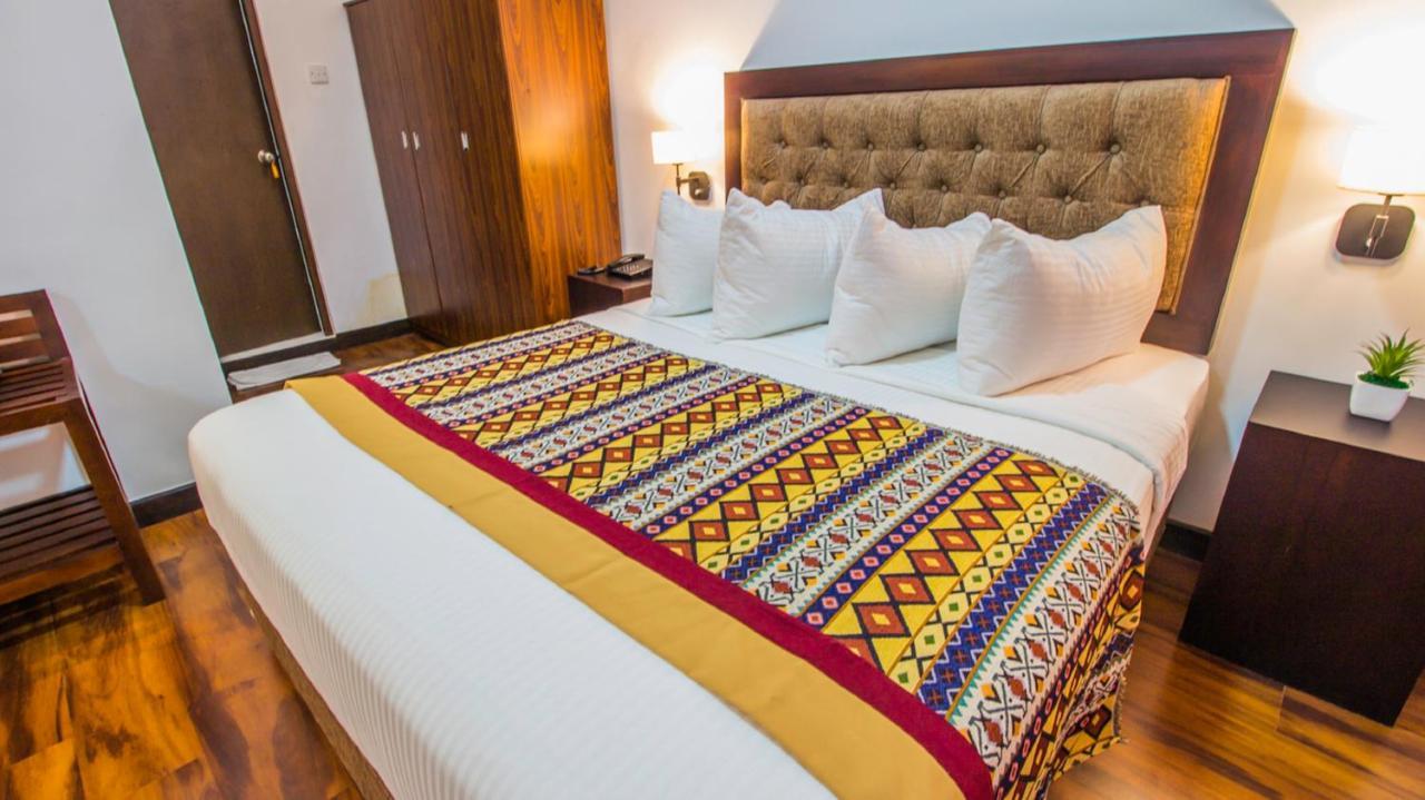 Pearl Royal Hotel, โคลอมโบ ภายนอก รูปภาพ